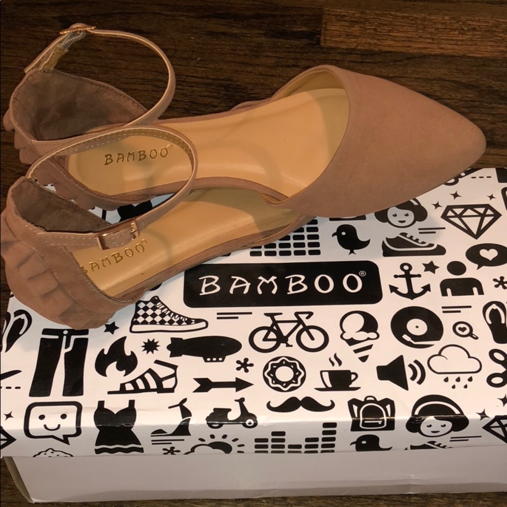 Camel color ruffle flats